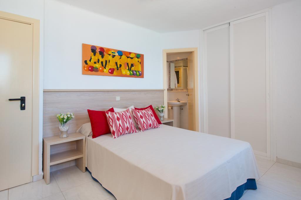 Apartamentos Calablanca Palma Nova  Bagian luar foto