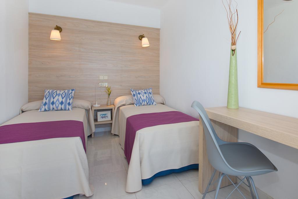 Apartamentos Calablanca Palma Nova  Bagian luar foto