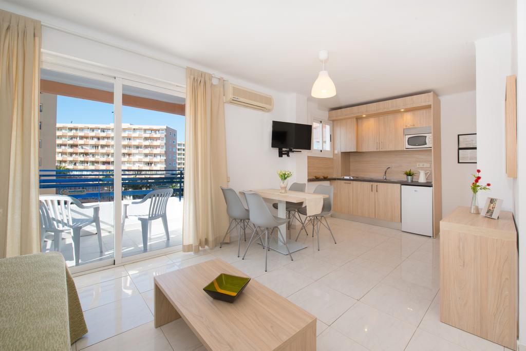 Apartamentos Calablanca Palma Nova  Bagian luar foto